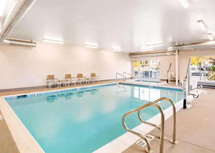 Country Inn & Suites By Radisson, Flagstaff Downtown, Az